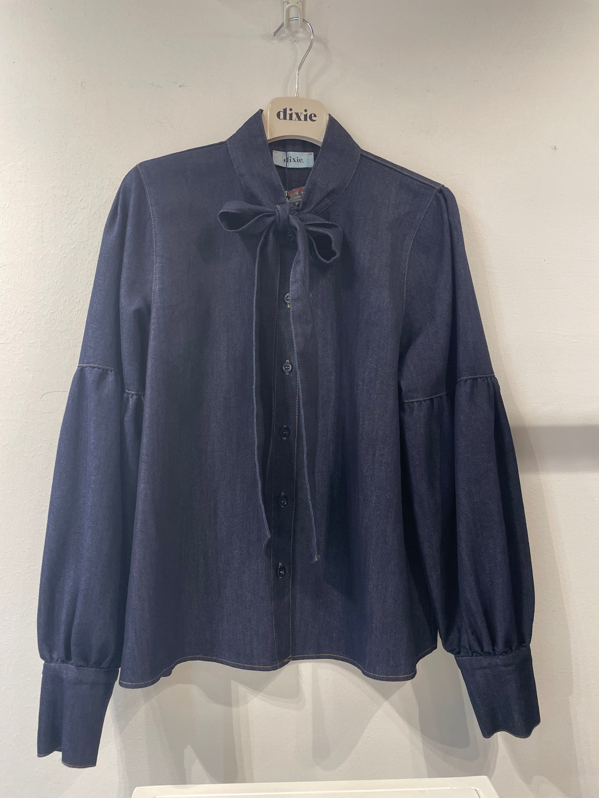 Camicia con fiocco