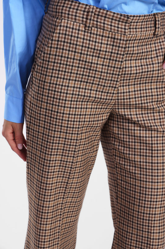 Pantaloni svasati a quadri