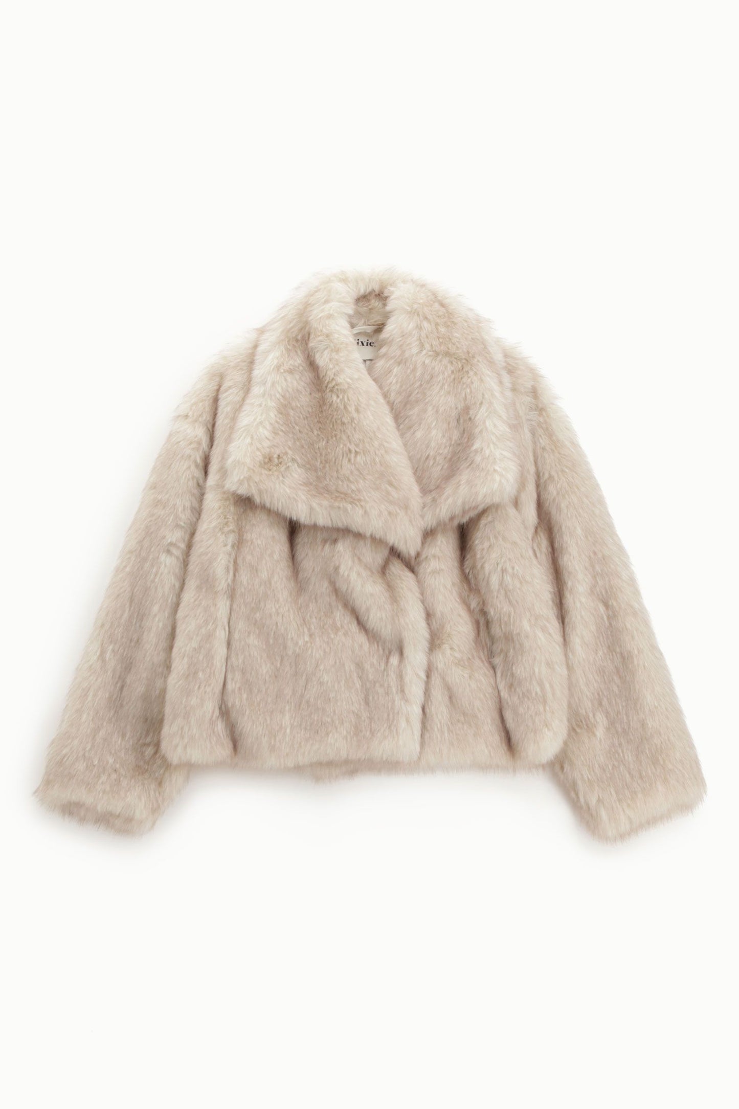 ECO-FUR CORTA CON MAXI REVERS
