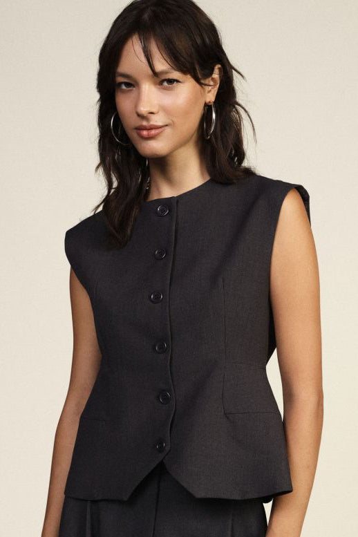 Gilet monopetto con tasche frontali