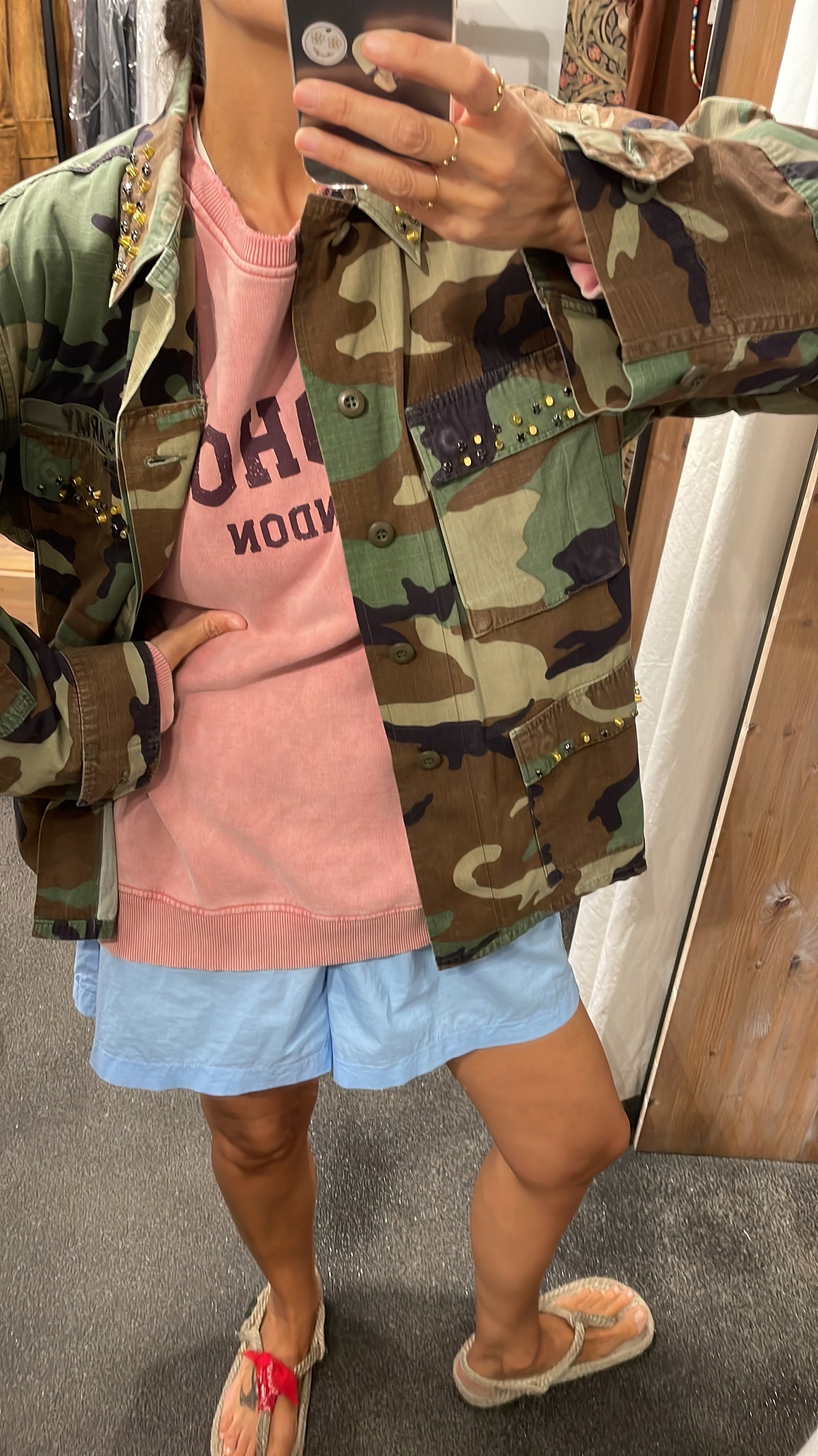 Shirt jacket stampa camouflage con tasche applicate