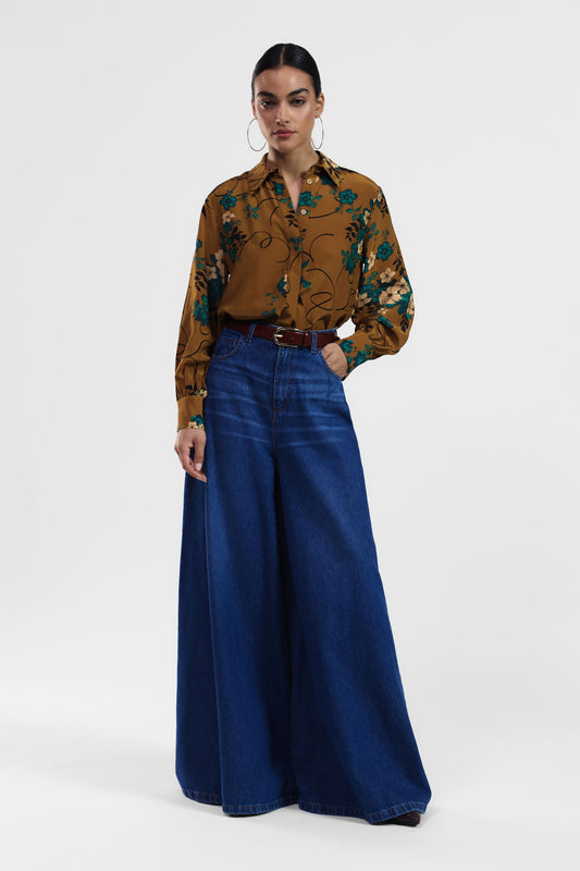 Jeans a gamba larga con vita alta