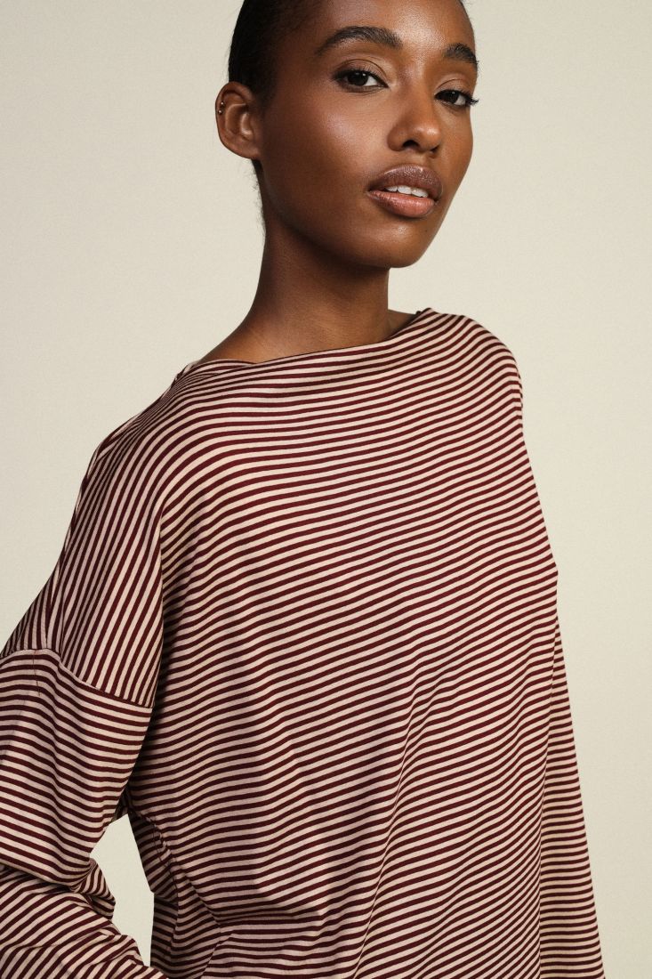 T-SHIRT A RIGHE CON MANICHE LUNGHE REGULAR-FIT