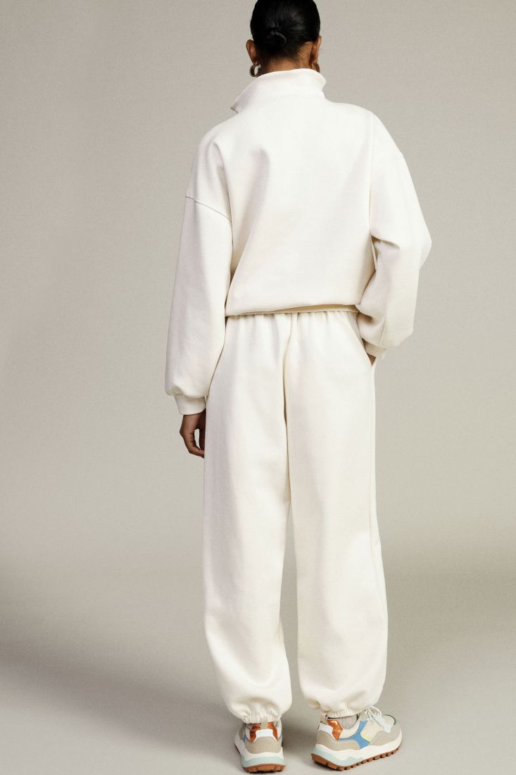 Trousers jogging fit con coulisse e fondo elastico