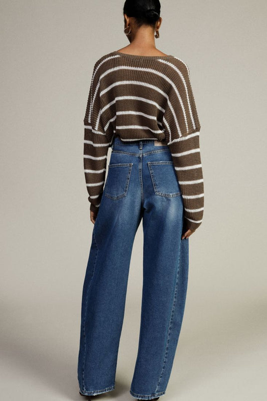 Jeans balloon fit con gamba ampia e pince