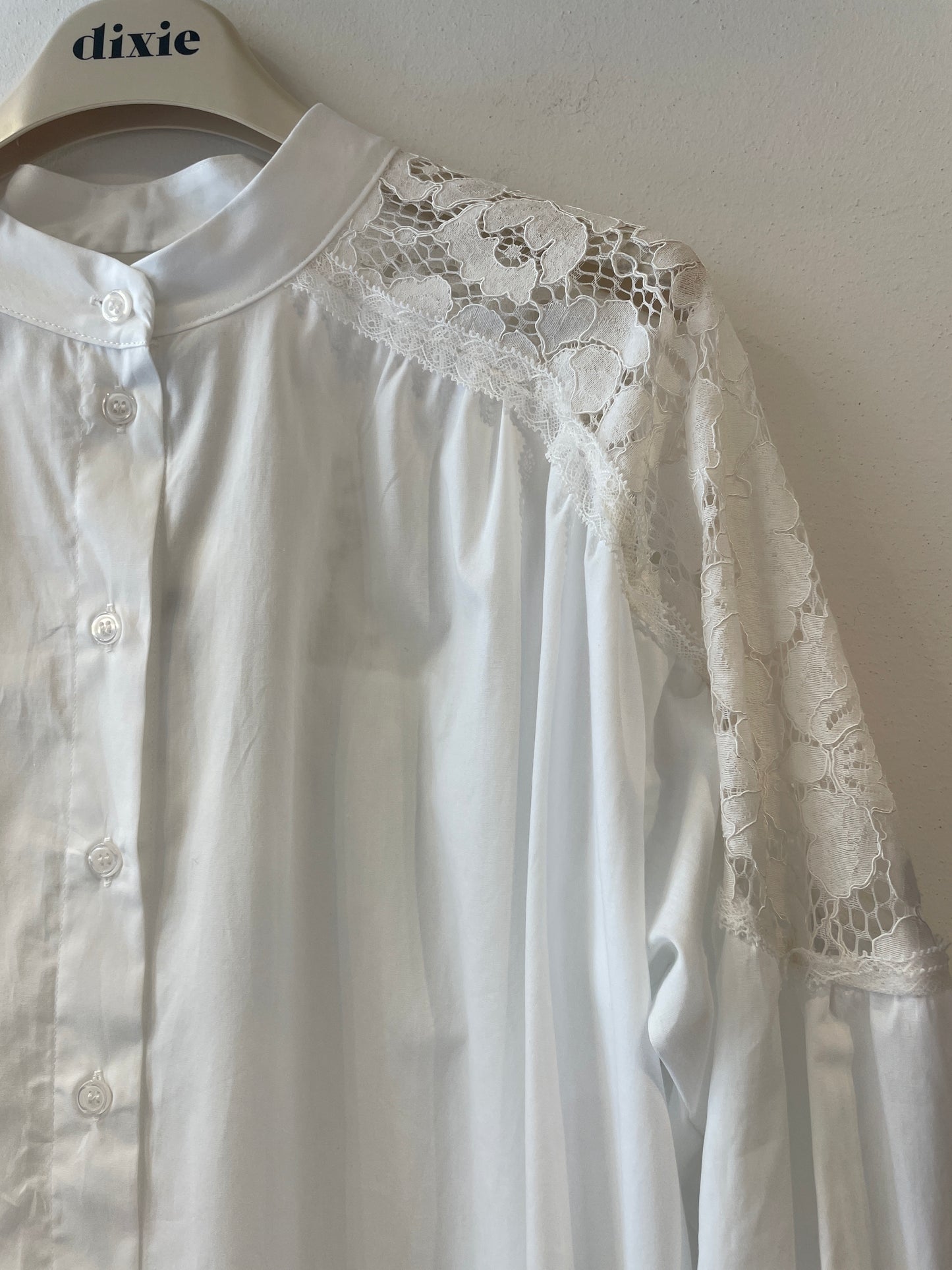 Camicia con pizzo