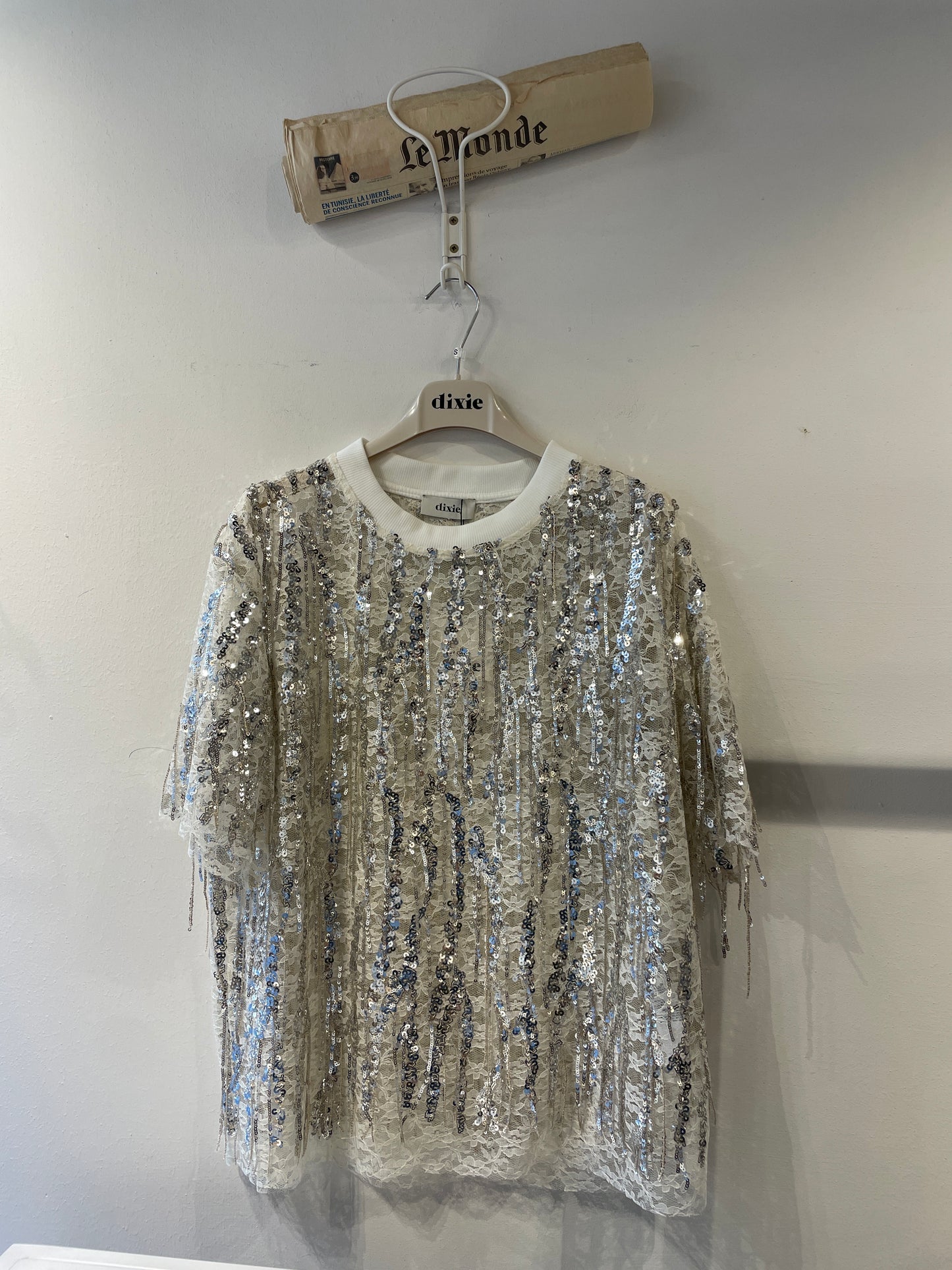 T-shirt pizzo e paillettes