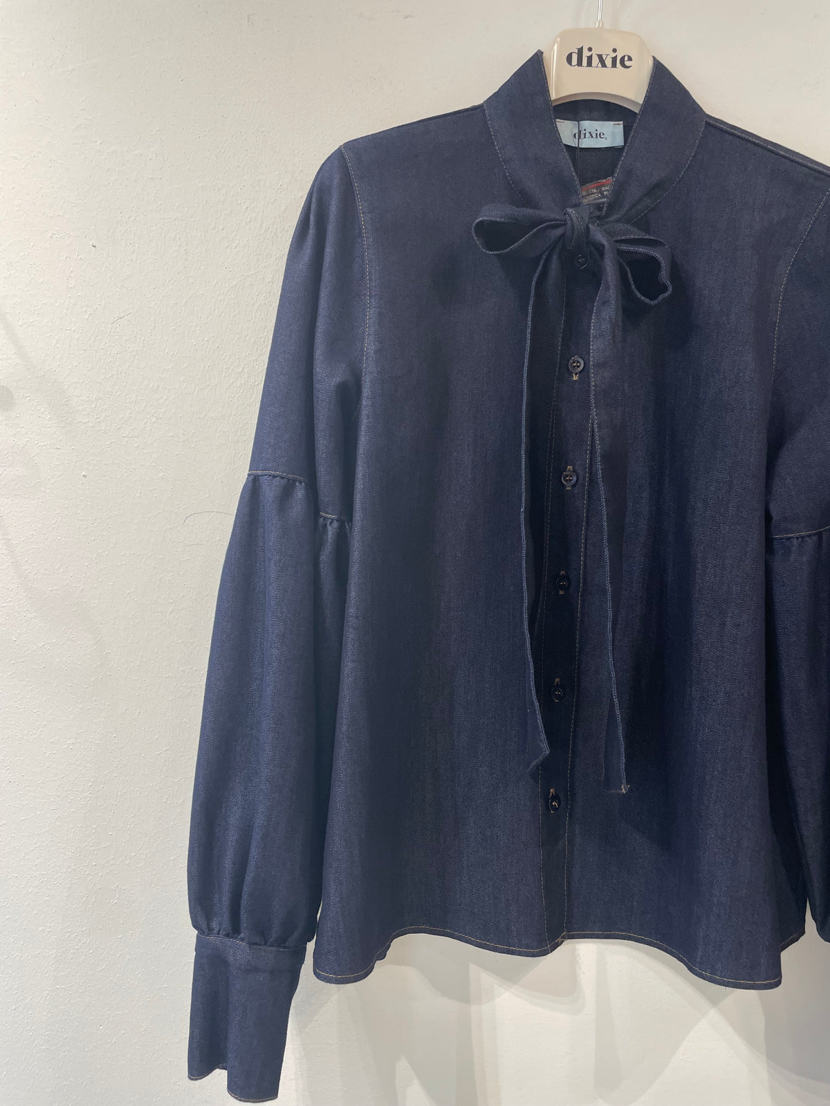 Camicia con fiocco