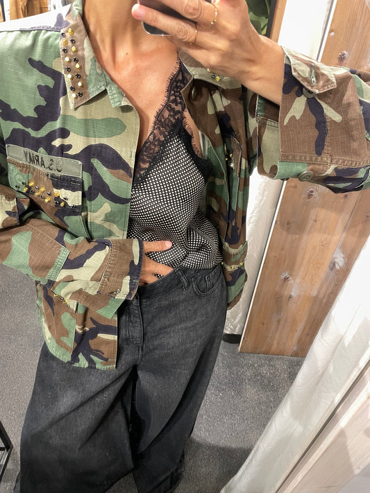 Shirt jacket stampa camouflage con tasche applicate