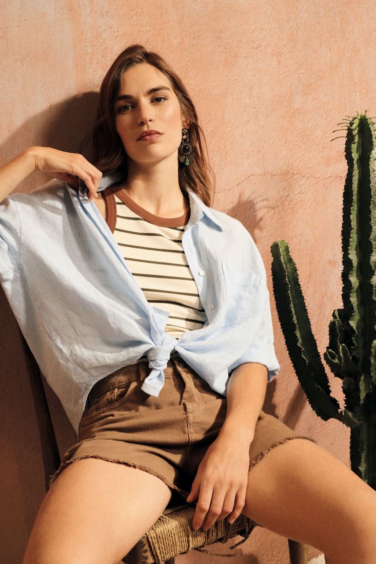 Camicia ampia con maniche 3/4 e taschino